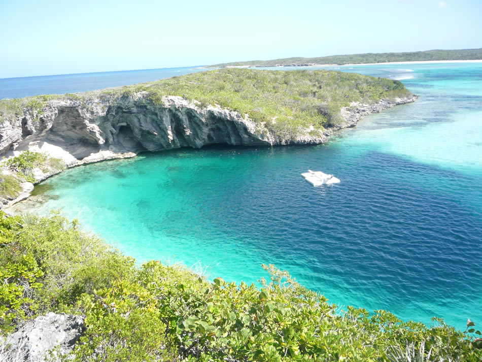 Dean Blue Hole Long Island Bahamas