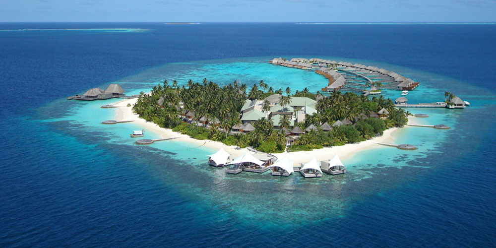maldives resort island
