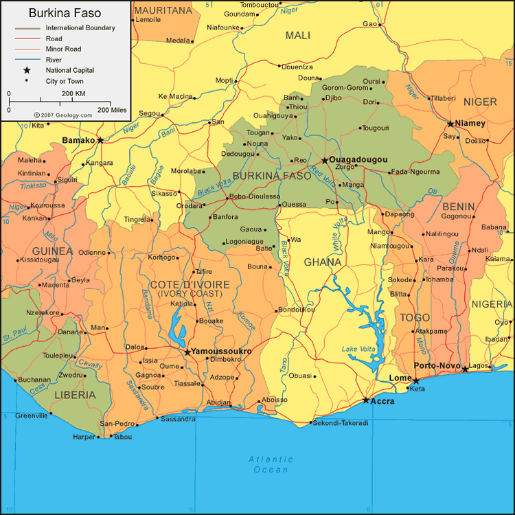 Burkina Faso map with major cities, roads, and neighboring countries.