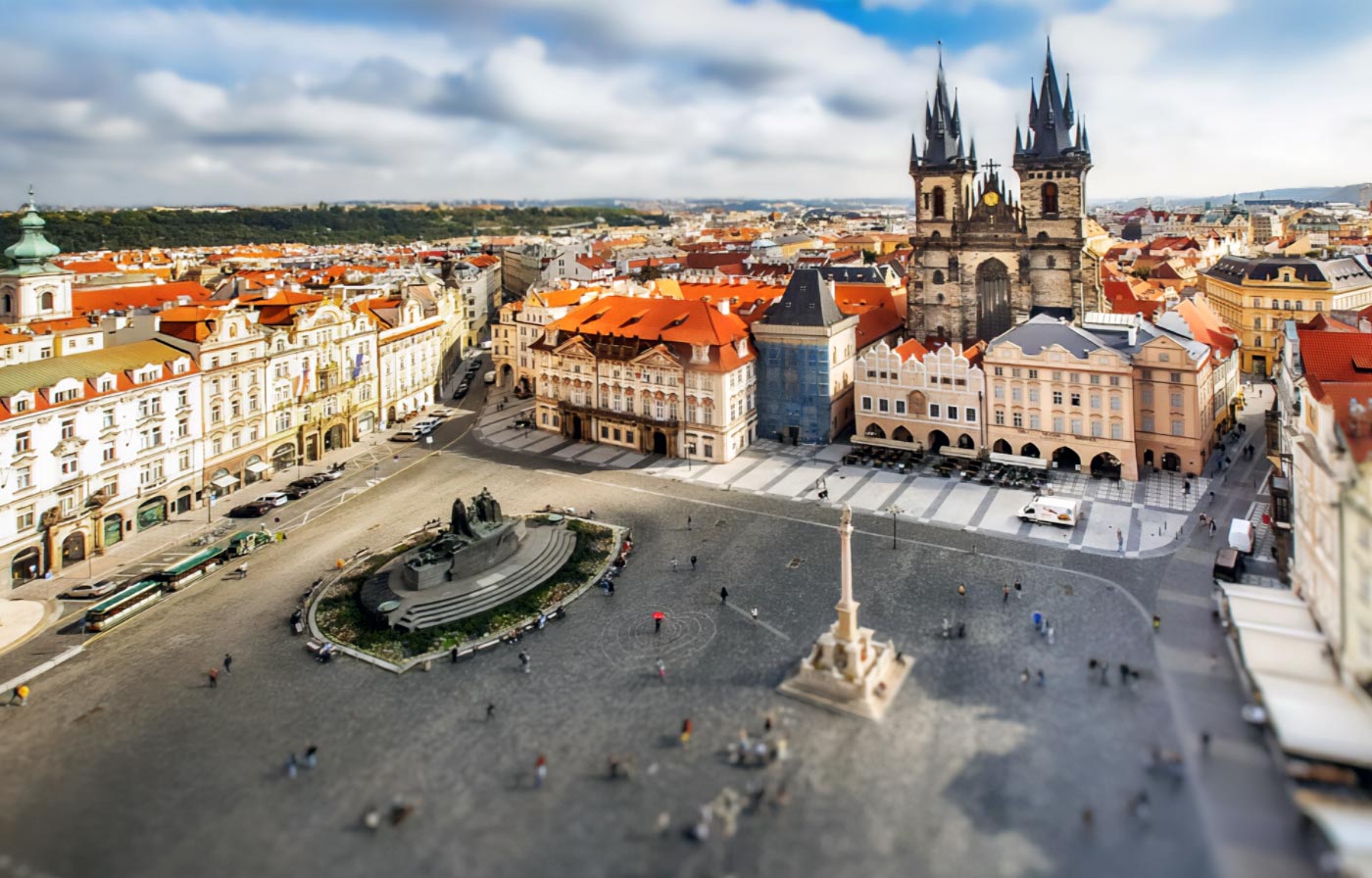 Staromestske Namesti (Old Town Square)