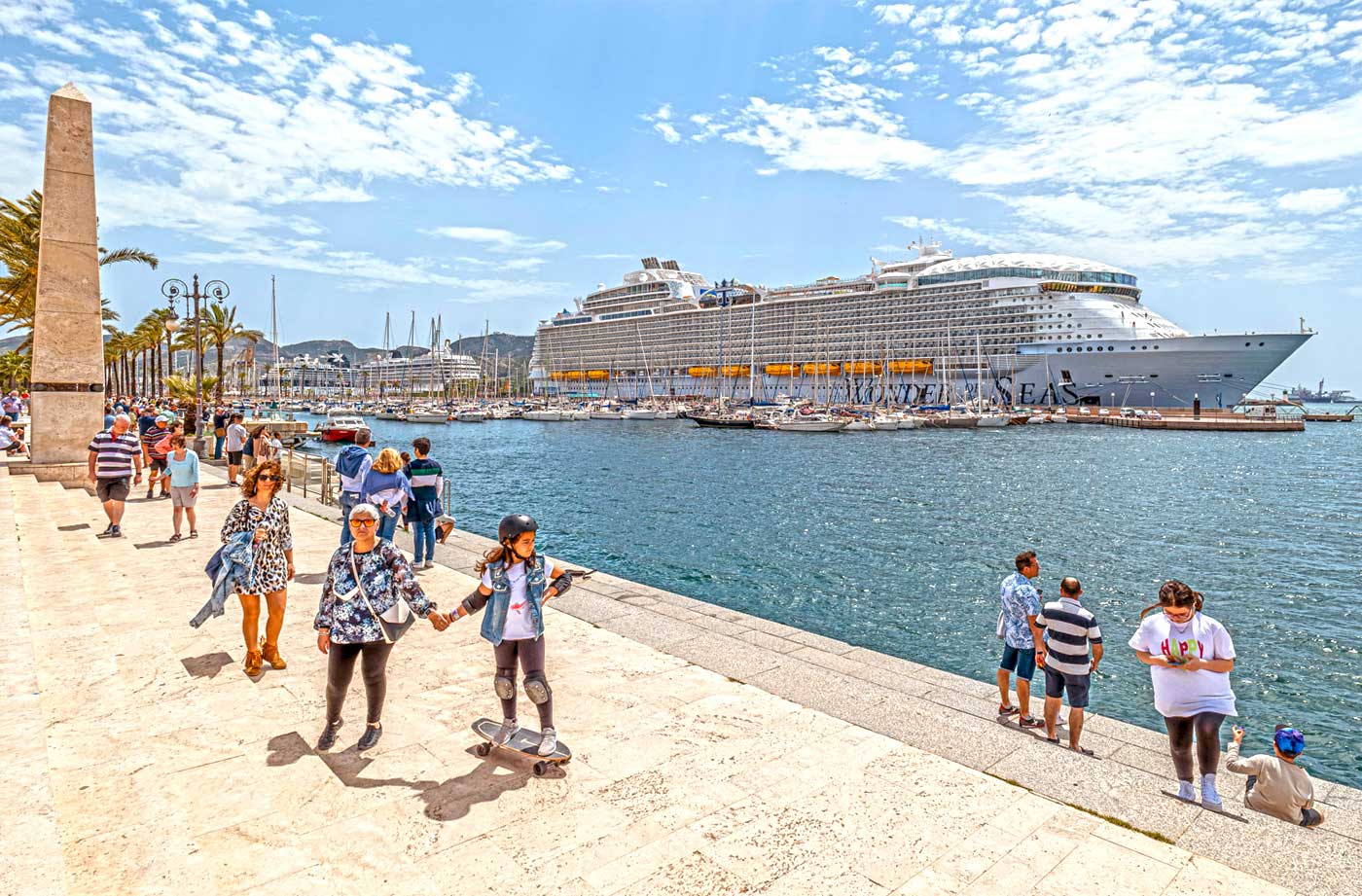 Cartagena Port and Cruise Ship